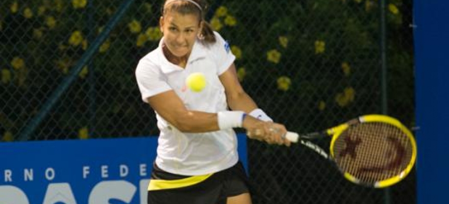 Ana Clara Duarte é campeã no ITF de Curitiba
