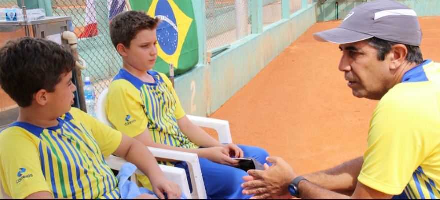 Brasil vence no masculino e é superado no feminino no Sul-Americano de 12 anos