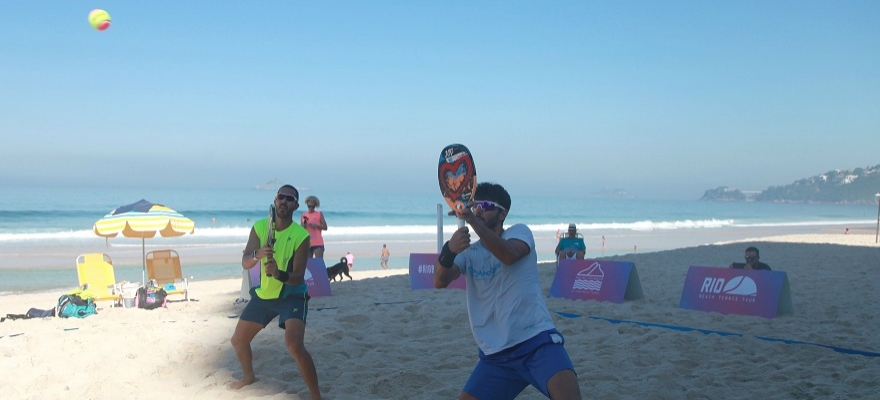 Santistas da Seleção Brasileira são campeões do Rio Beach Tennis Tour