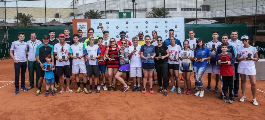 Roland-Garros Amateur Series by Peugeot coroa campeões em Curitiba