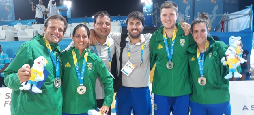 Brasil conquista pratas nos Jogos Mundiais de Praia e vai em busca do ouro nas Duplas Mistas