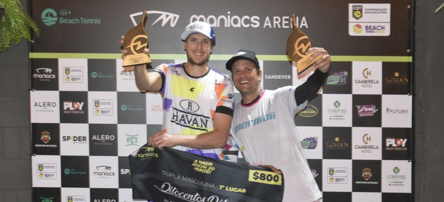 Baran/Font e Marchezini/Vita são campeões do BT50 no Maniacs Open de Beach Tennis